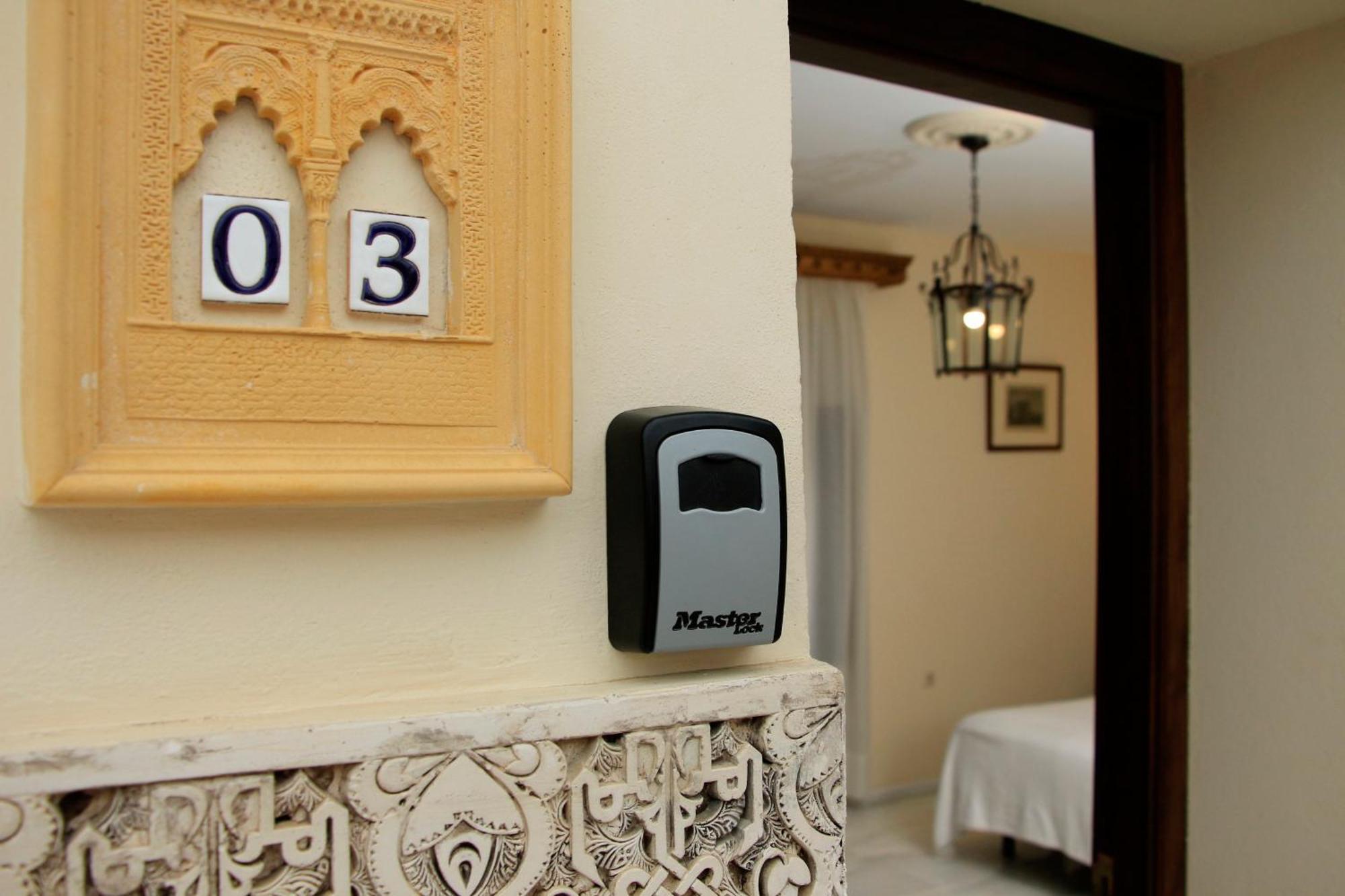 Apartamentos Medina Qurtuba Cordoba Luaran gambar